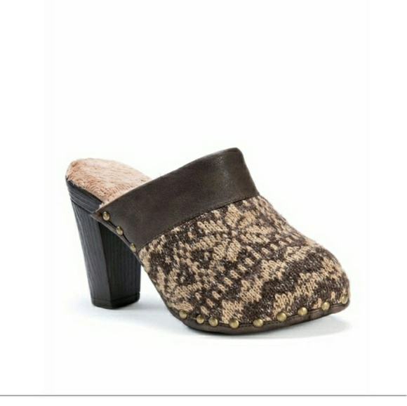 New Muk Luks size 10/40 9/39 warm winter clogs - Picture 2 of 13